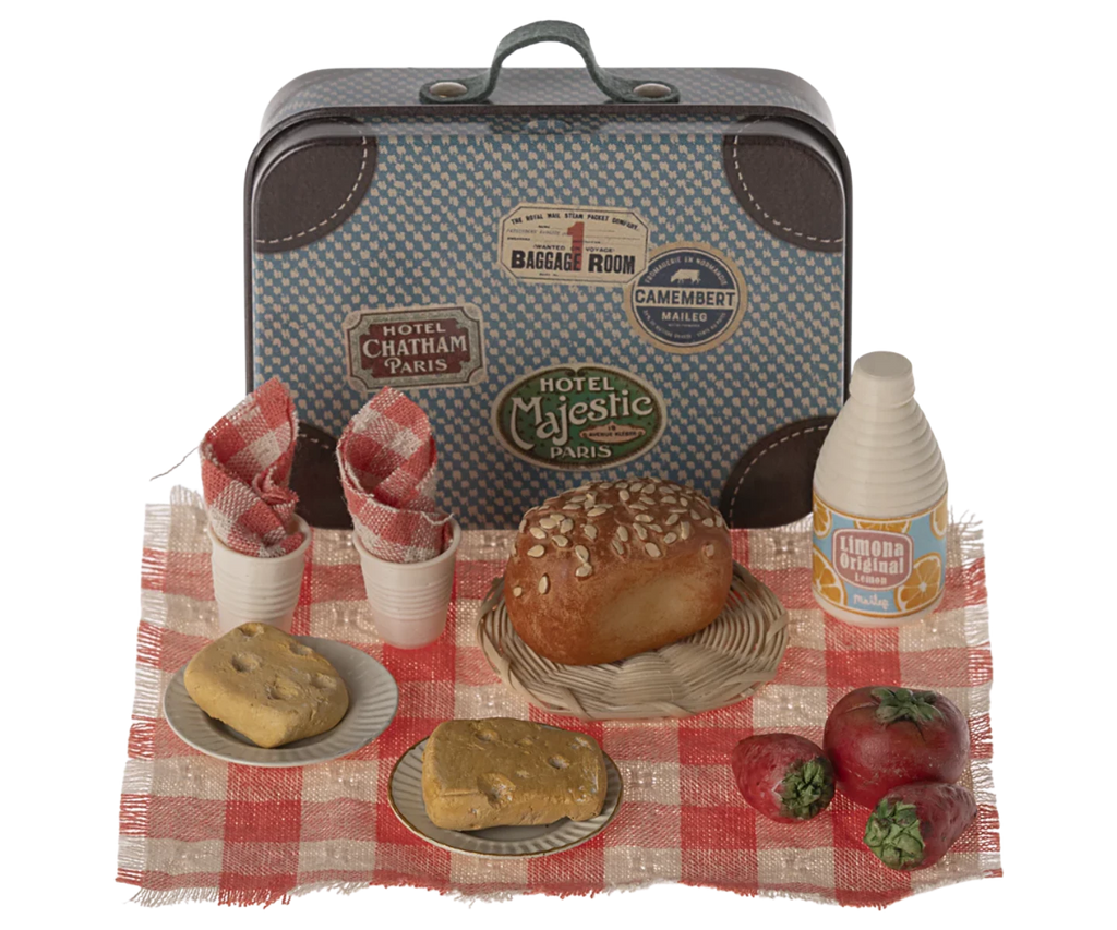 Maileg | Picnic Set | Food | Suitcase | Metal | ChocoLoons