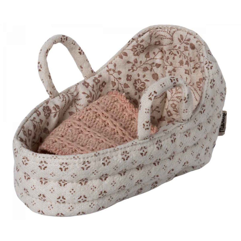Maileg | Baby Mouse Carrycot | Front View | ChocoLoons