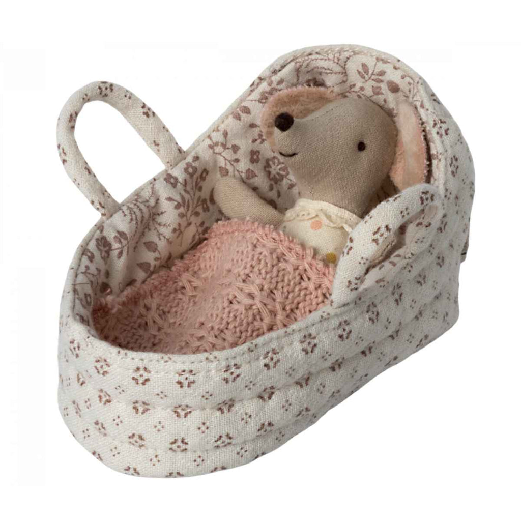 Maileg | Baby Mouse Carrycot | Mouse in Cot | ChocoLoons