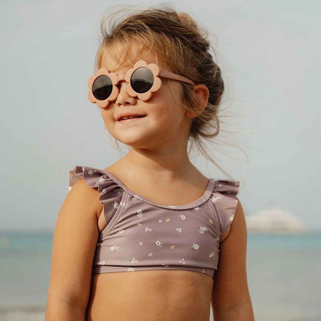 Little Dutch | Kids Sunglasses | Girl wearing Flower Sunglasses | ChocoLoons 