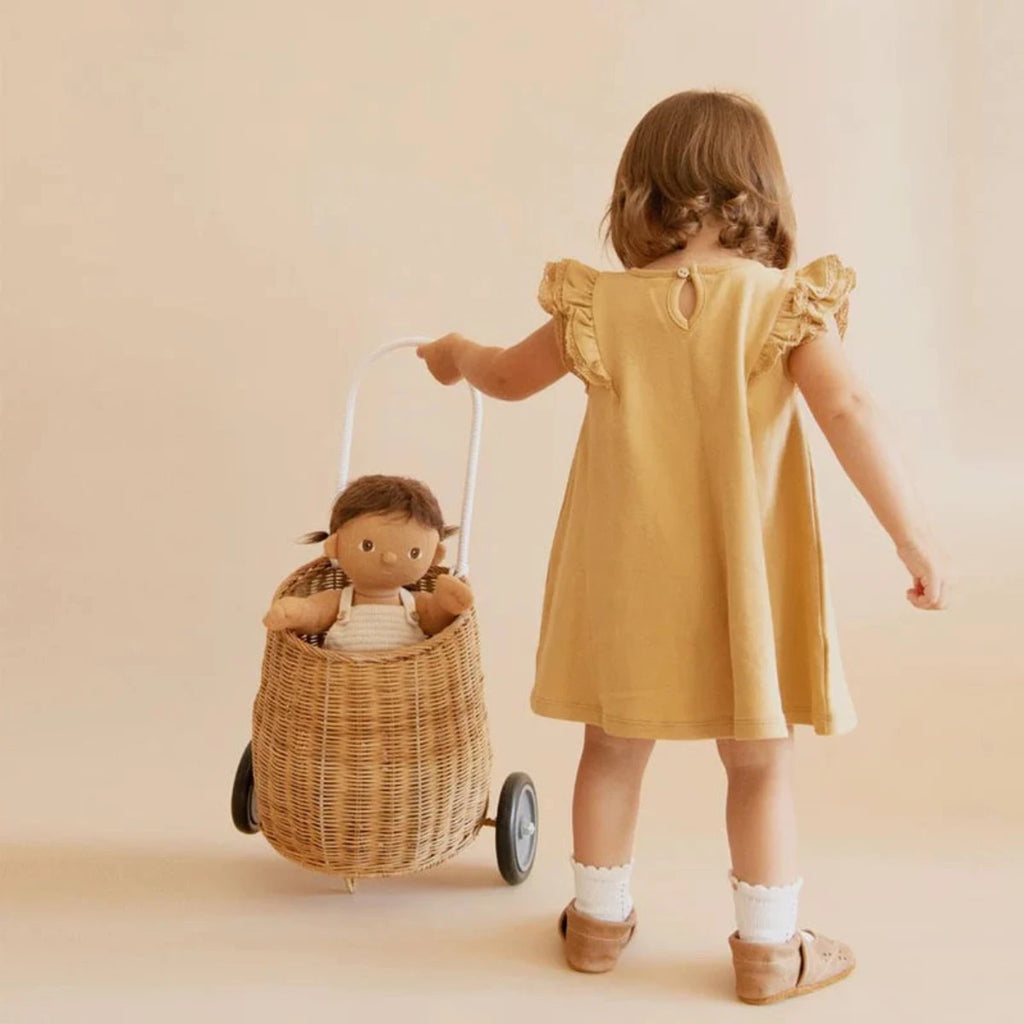 Olli Ella | Girl Carrying Sprout In A Trolley Basket | Dinkum Doll | ChocoLoons