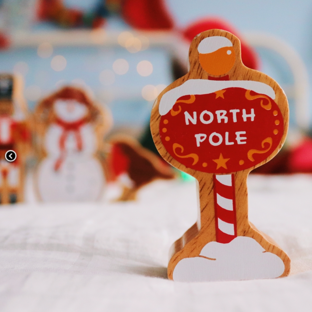Lanka Kade | Wooden North Pole Figure| Lifestyle Photo | ChocoLoons
