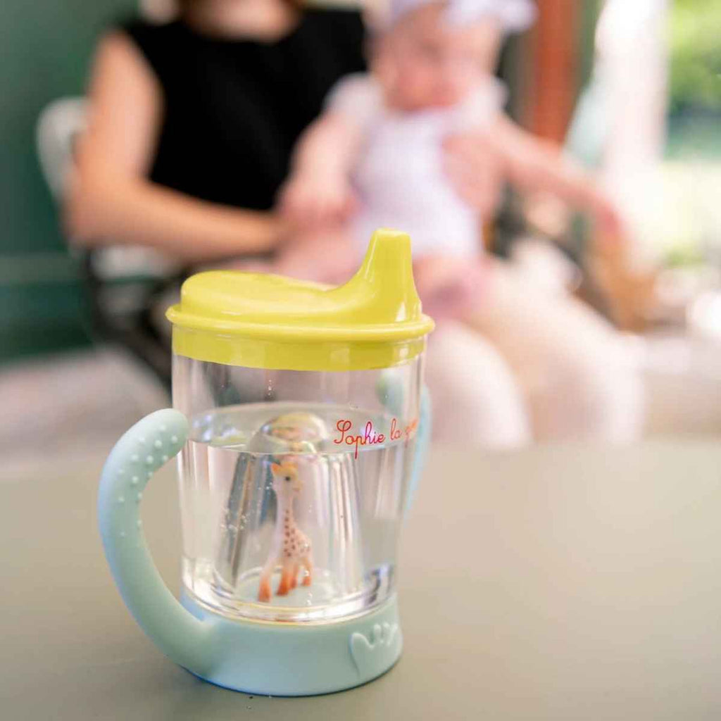 Sophie la girafe® | Non-spill BPA Free Cup On Table | ChocoLoons