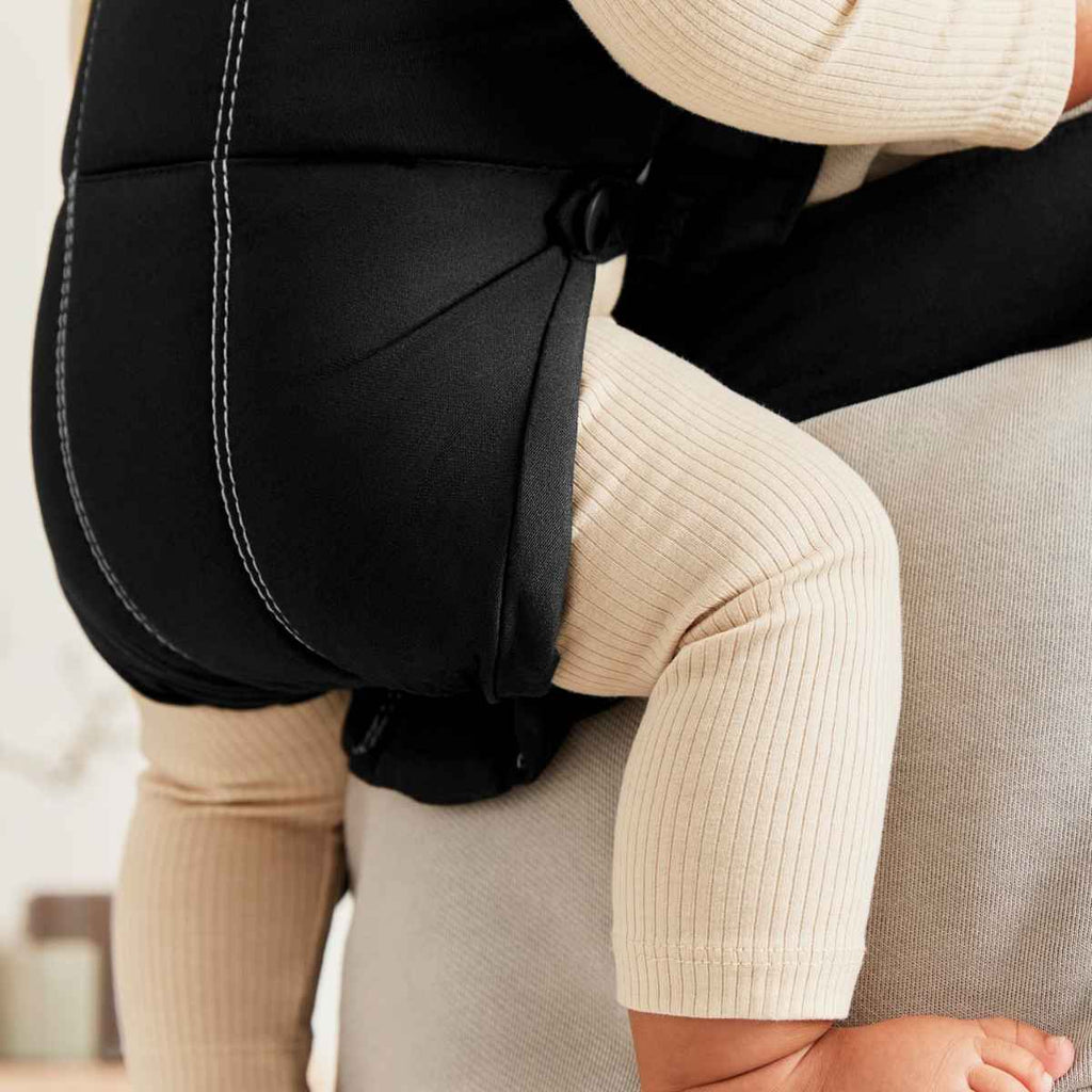 BabyBjörn | Baby Carrier Mini | Baby Support | ChocoLoons