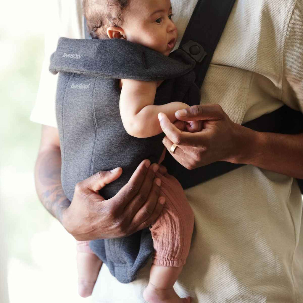 BabyBjörn | Baby Carrier Mini | Baby Support | ChocoLoons