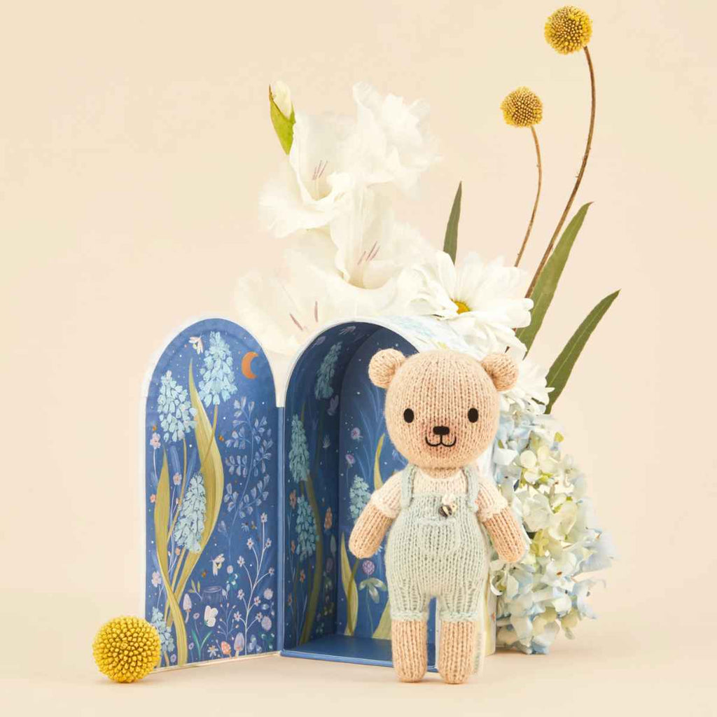 cuddle+kind | Charlie the Honey Bear | Inside Box | ChocoLoons