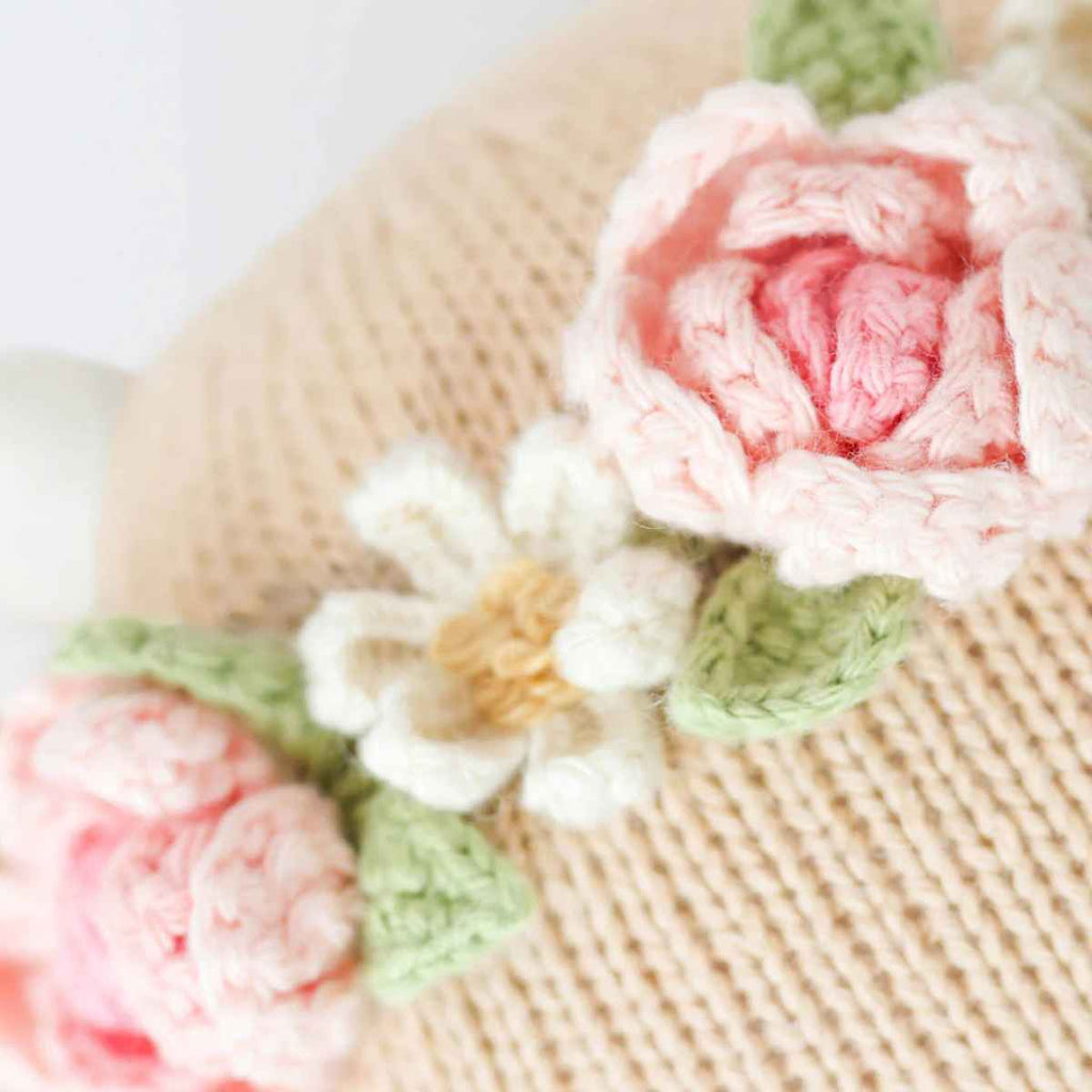 cuddle+kind | Signature Collection | Amelia the Cow | Hand-Knitted | ChocoLoons