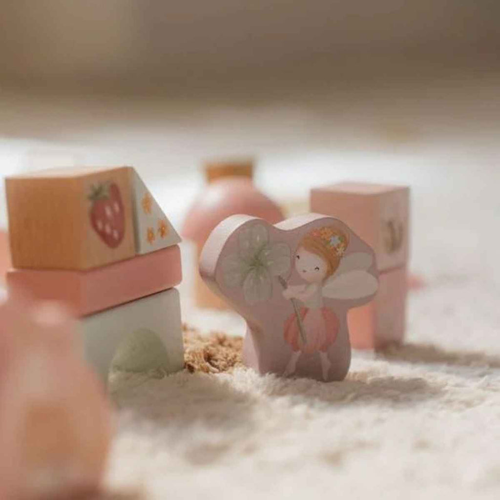 Little Dutch | Building Blocks | Fairy Garden | Close Up | ChocoLoons