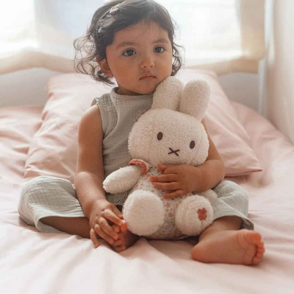 Miffy x Little Dutch | Girl Playing With Cuddle Plush | Lucky Blossom | ChocoLoons