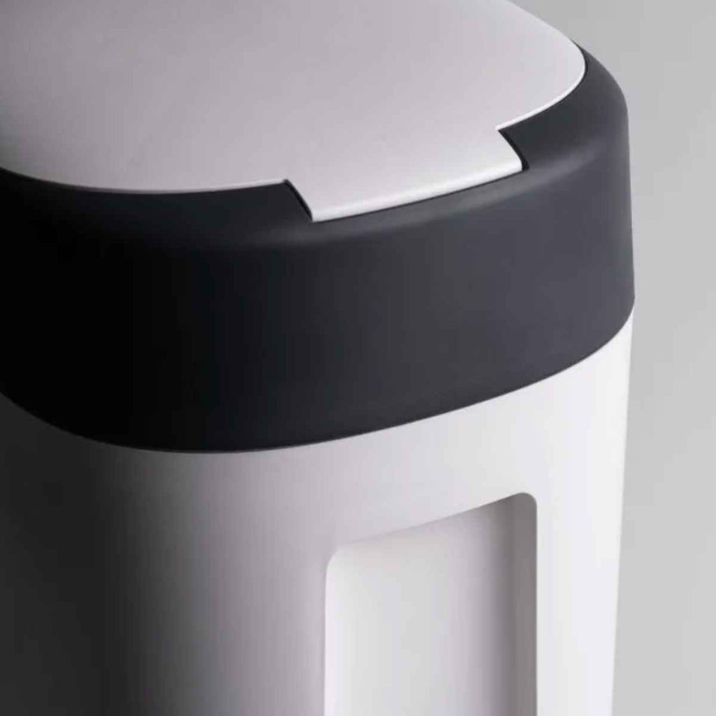 Tommee Tippee | Twist & Click Nappy Disposal Bin | Close Up | ChocoLoons