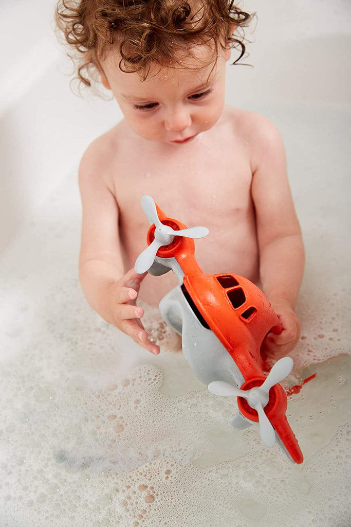 Green Toys Fire Plane | Bath Toy | Chocoloons