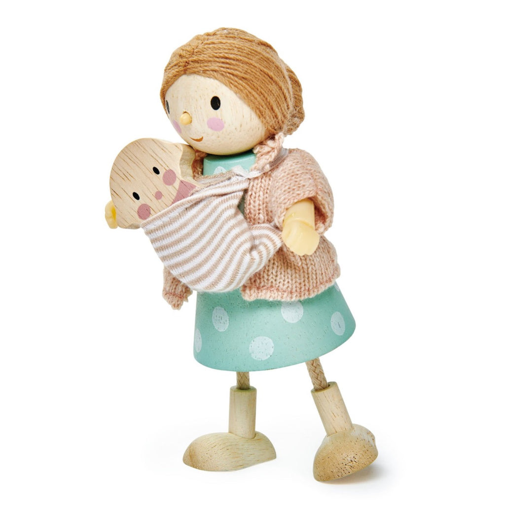 Wooden Mrs Goodwood And The Baby Figures